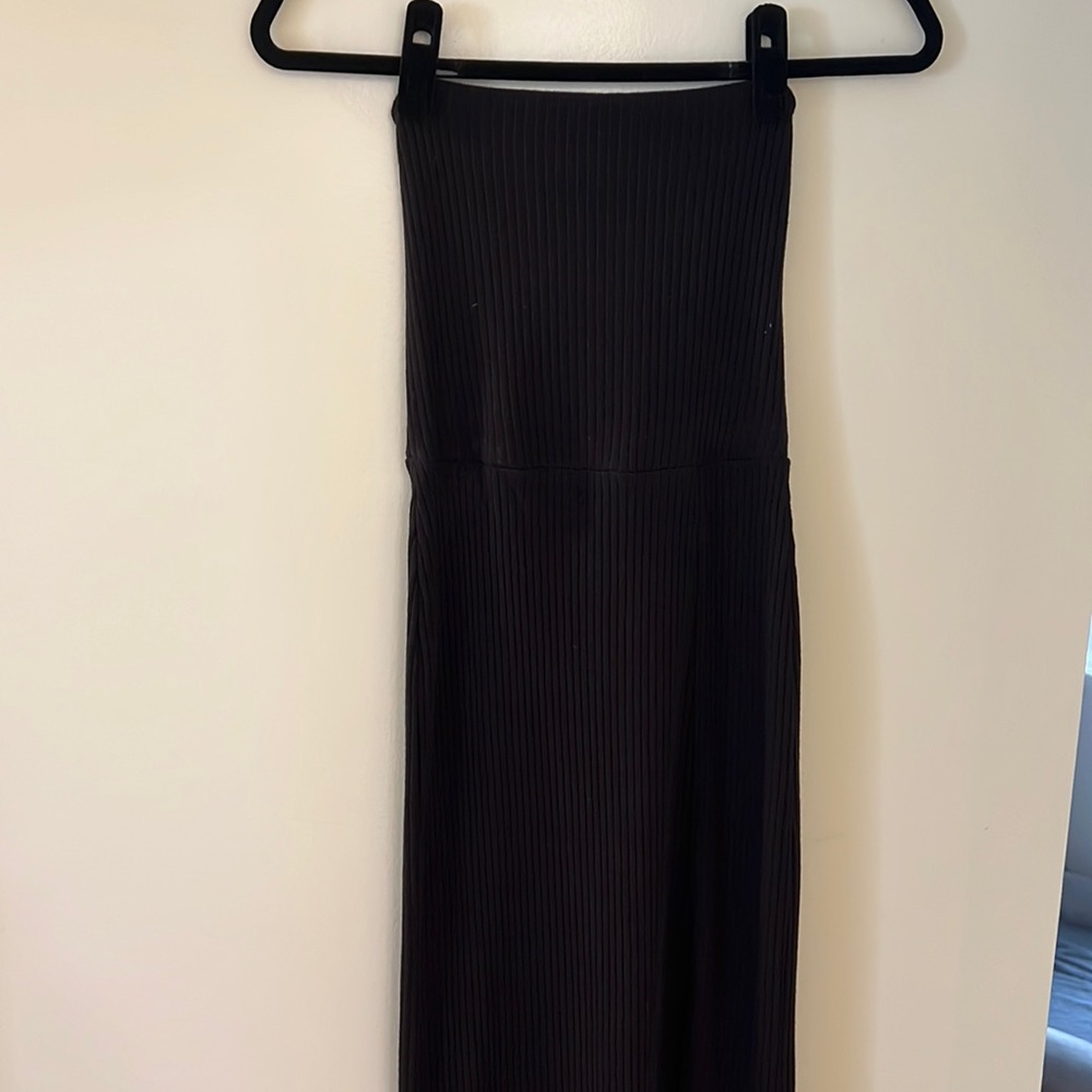 A&F black knit strapless midi dress